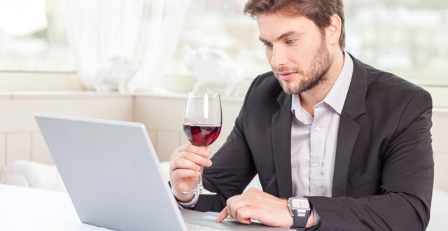 Il prezzo del vino online vs on site: quali vantaggi per il consumatore?